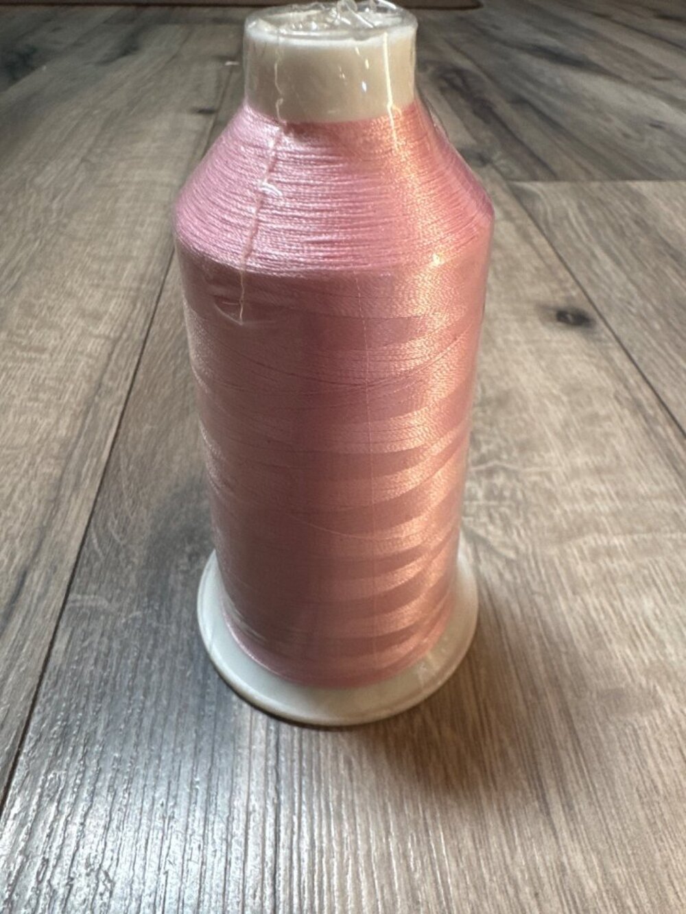 Coats Sylko Trilobal Polyester Thread 5000m Pink Tex 27 TKT A 404SW Sewing & Emb